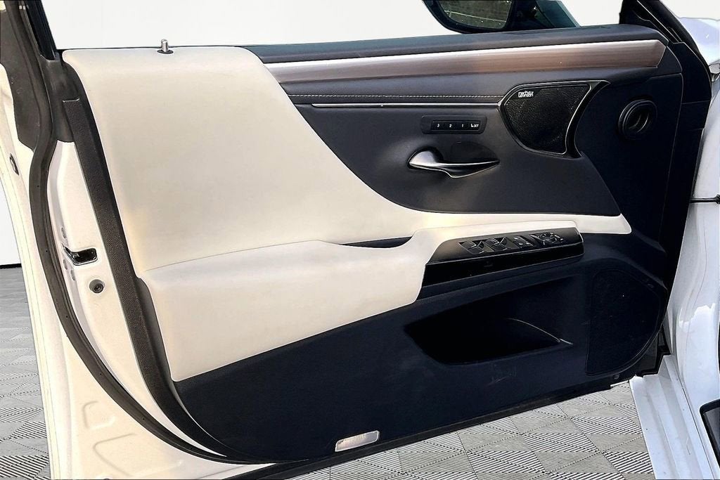 2024 Lexus ES ES 350 F SPORT Handling