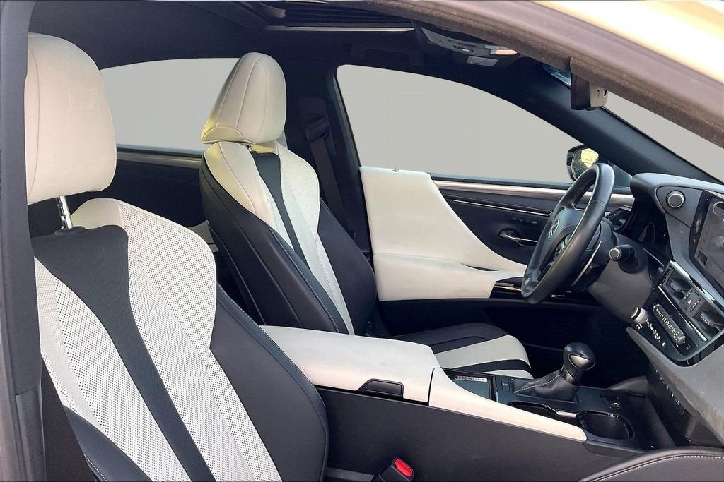 2024 Lexus ES ES 350 F SPORT Handling