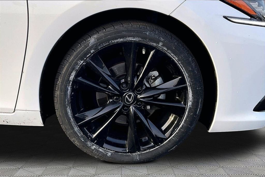 2024 Lexus ES ES 350 F SPORT Handling