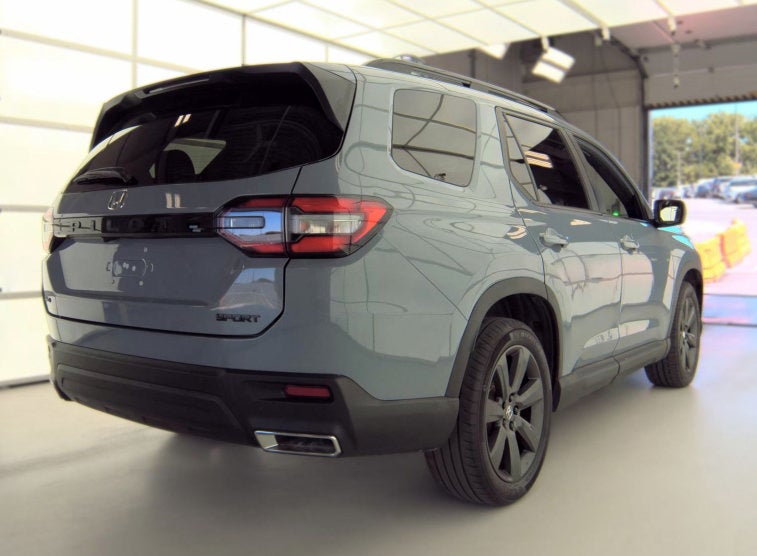 2025 Honda Pilot Sport