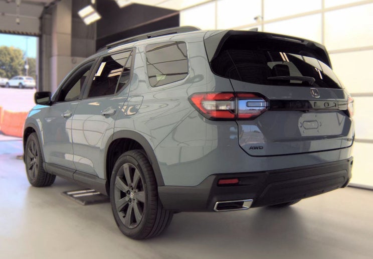 2025 Honda Pilot Sport