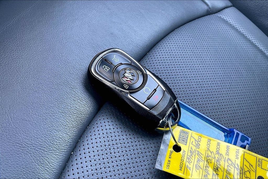 2023 Buick Enclave Essence