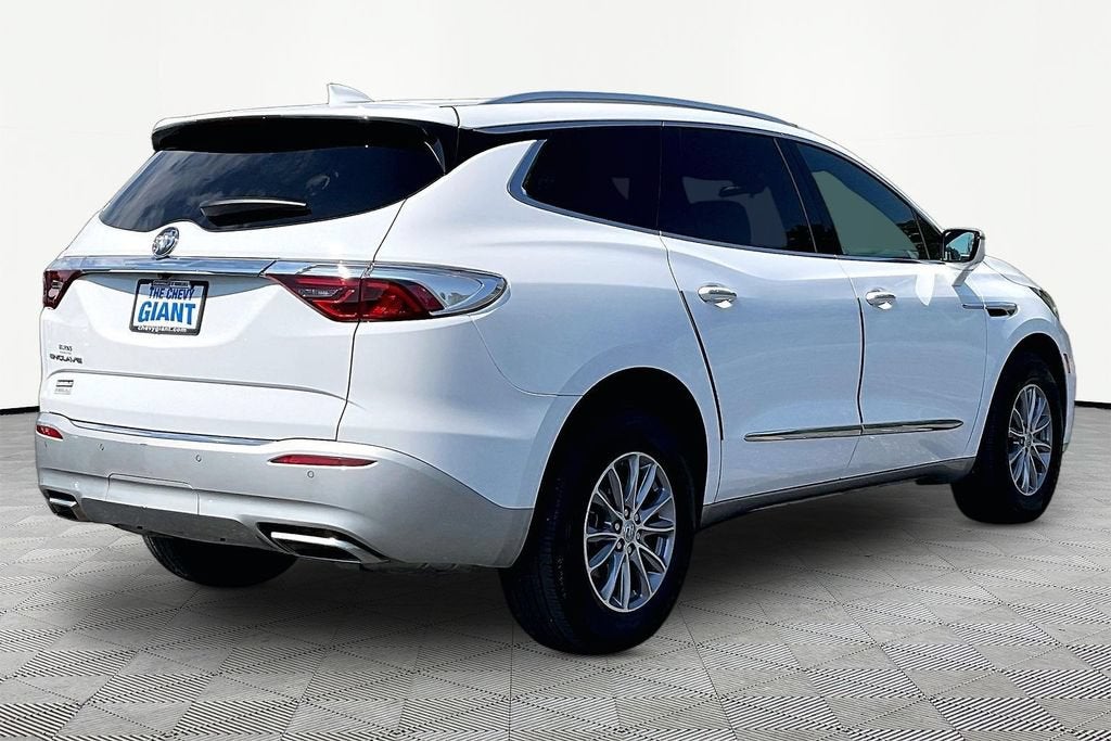 2023 Buick Enclave Essence