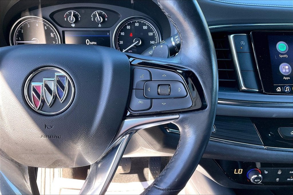2023 Buick Enclave Essence