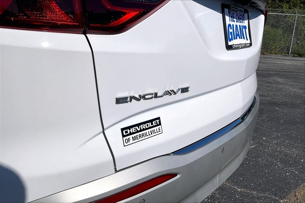 2023 Buick Enclave Essence