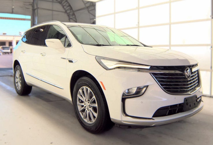 2023 Buick Enclave Essence