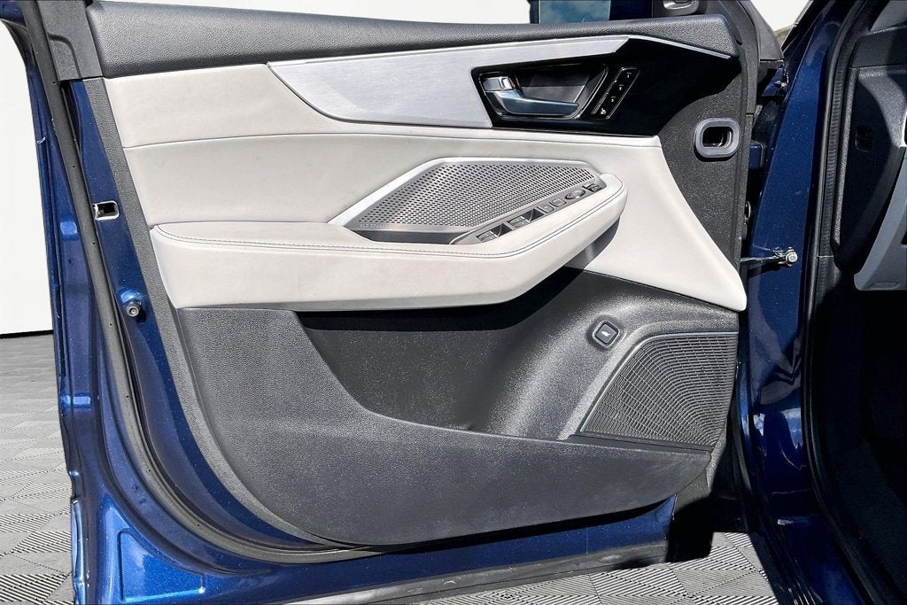 2024 Acura MDX w/Technology Package