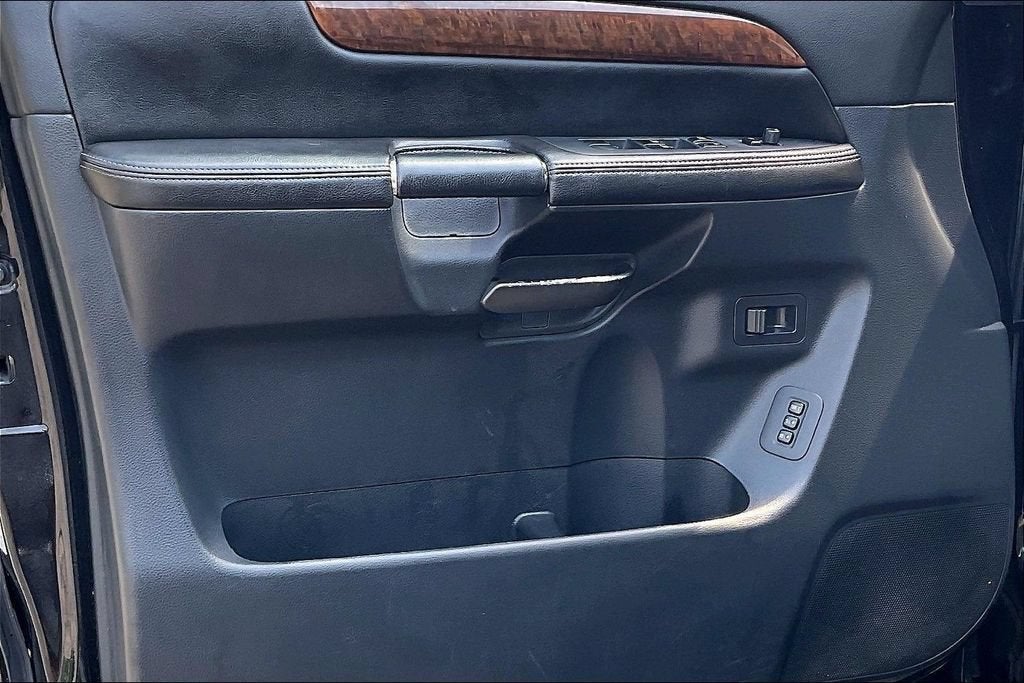 2014 Nissan Armada Platinum