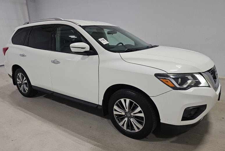 2020 Nissan Pathfinder S