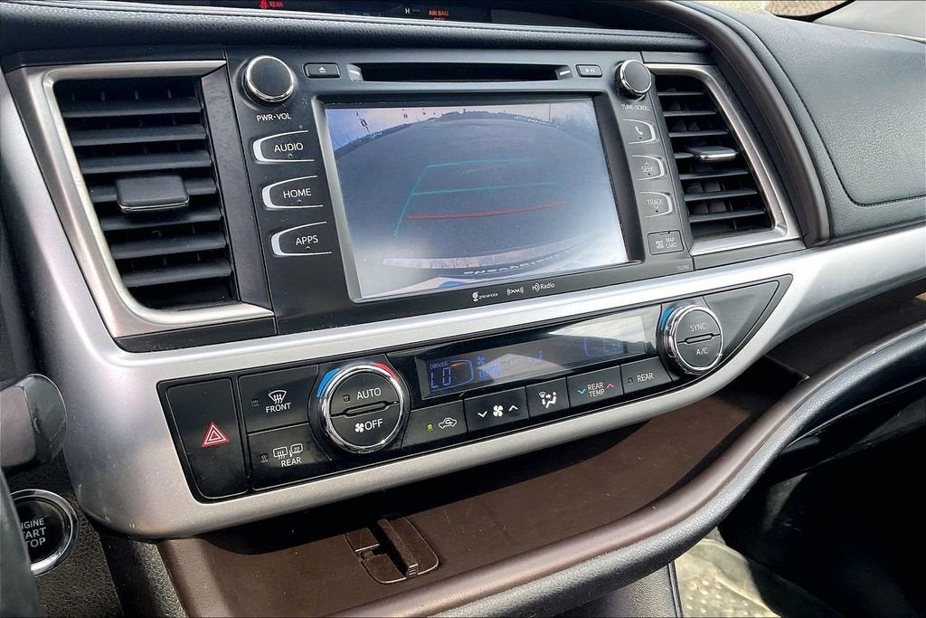 2019 Toyota Highlander SE