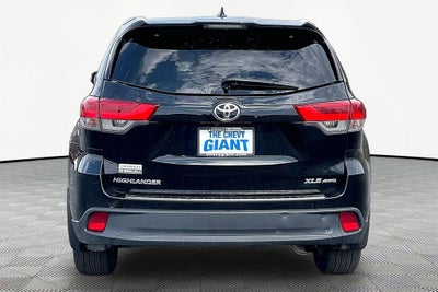 2019 Toyota Highlander SE