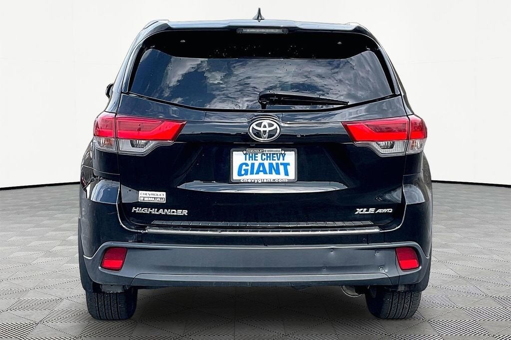 2019 Toyota Highlander SE