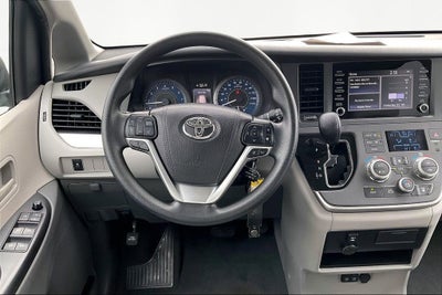 2020 Toyota Sienna L