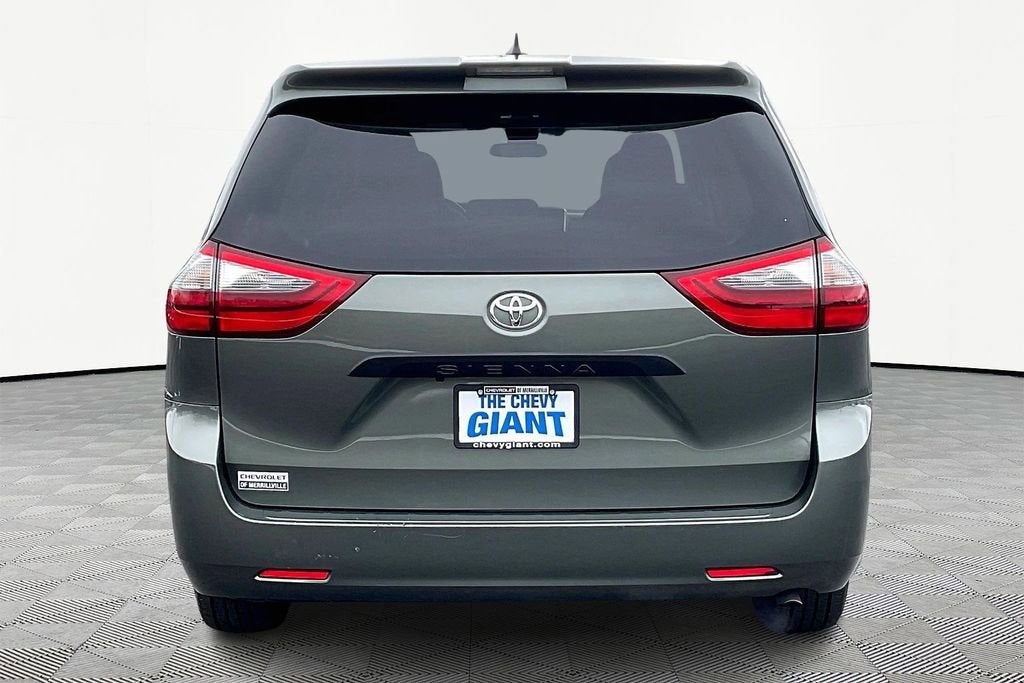 2020 Toyota Sienna L