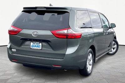 2020 Toyota Sienna L