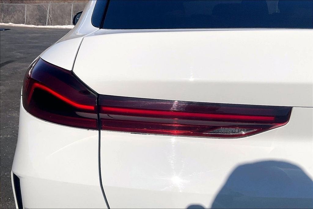 2023 BMW X6 xDrive40i