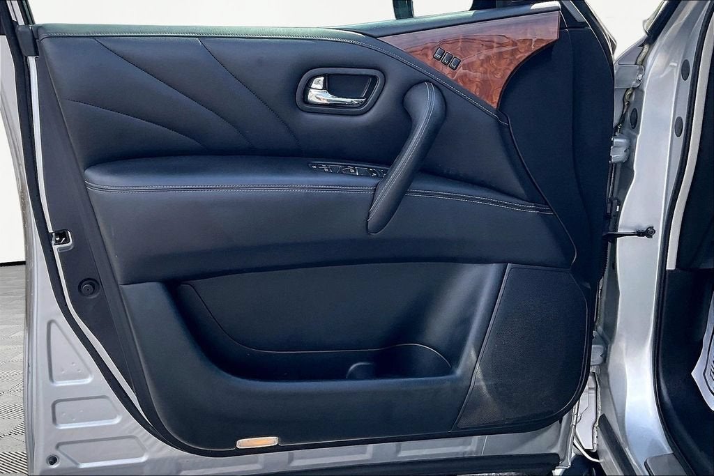 2017 INFINITI QX80 Base