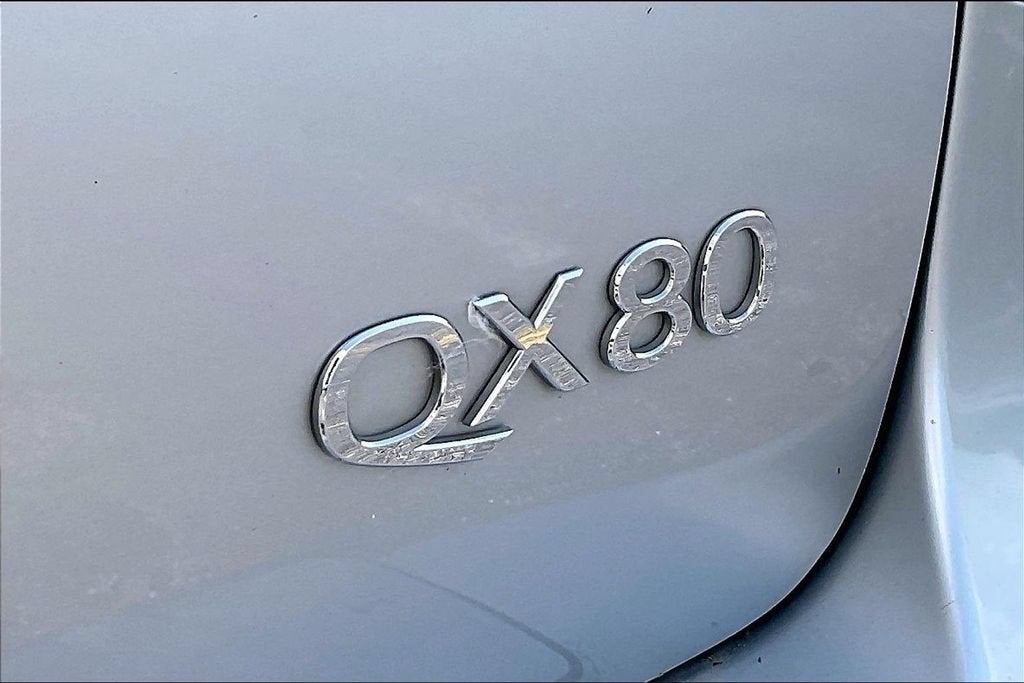 2017 INFINITI QX80 Base