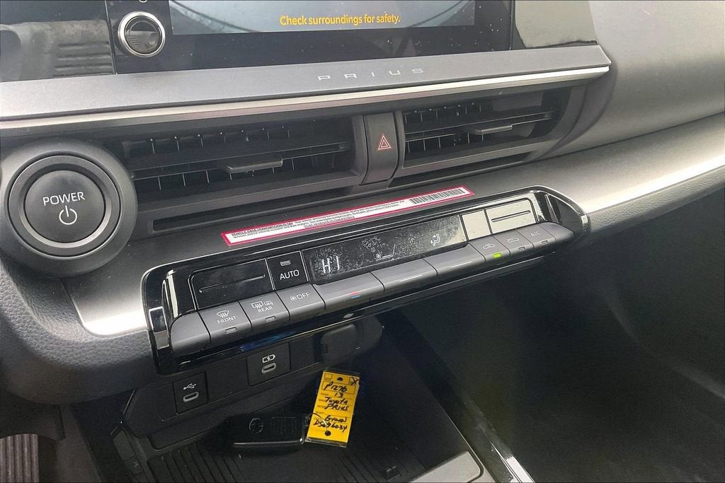 2023 Toyota Prius LE