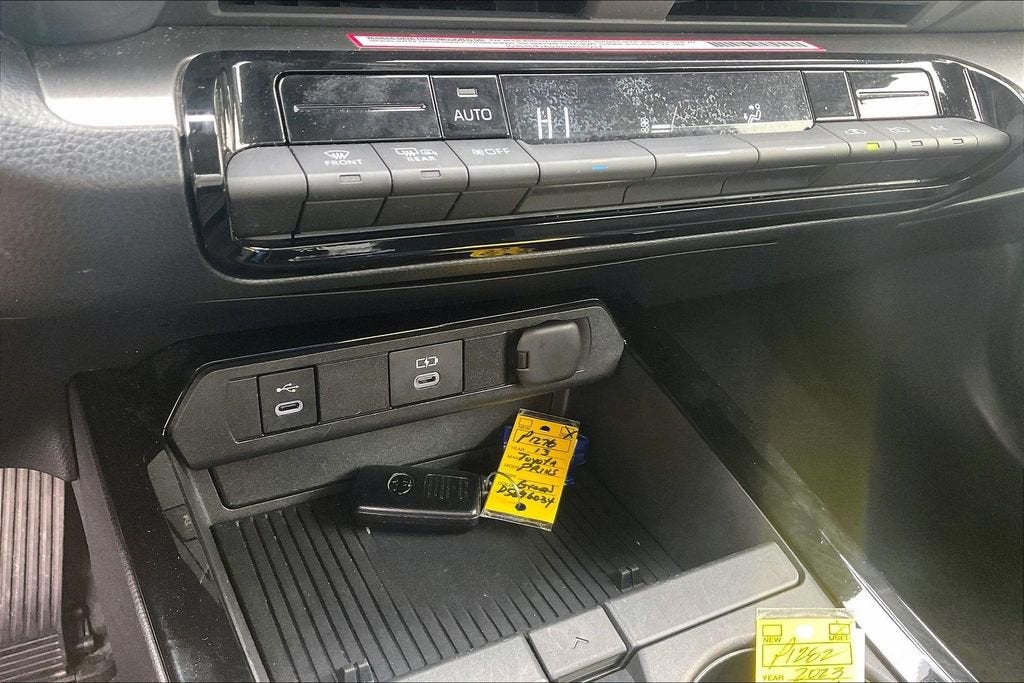 2023 Toyota Prius LE