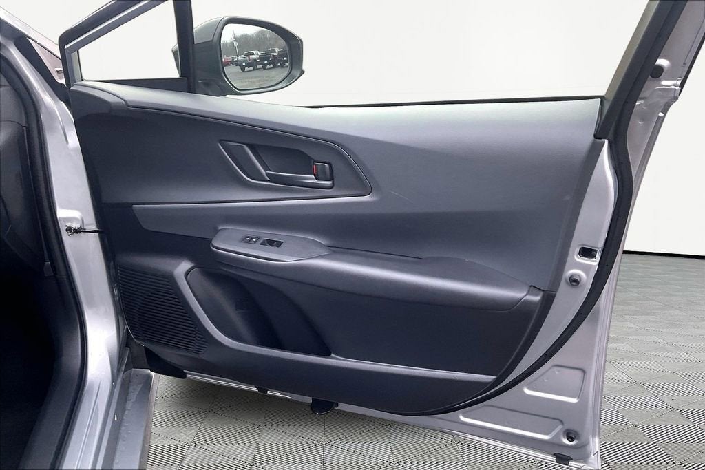 2023 Toyota Prius LE