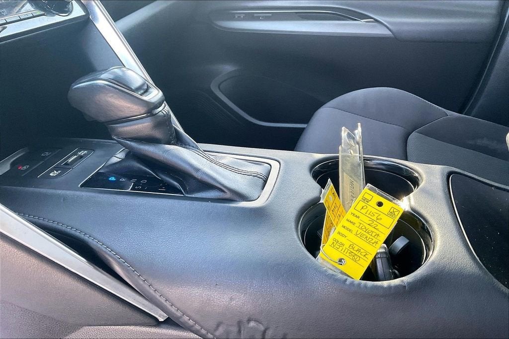 2022 Toyota Venza LE