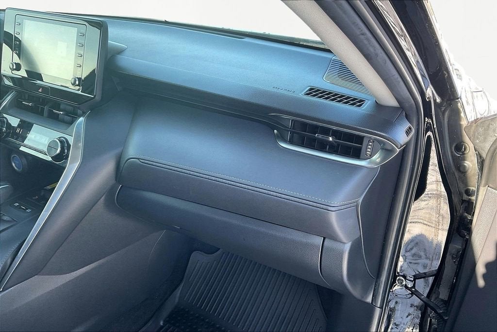 2022 Toyota Venza LE