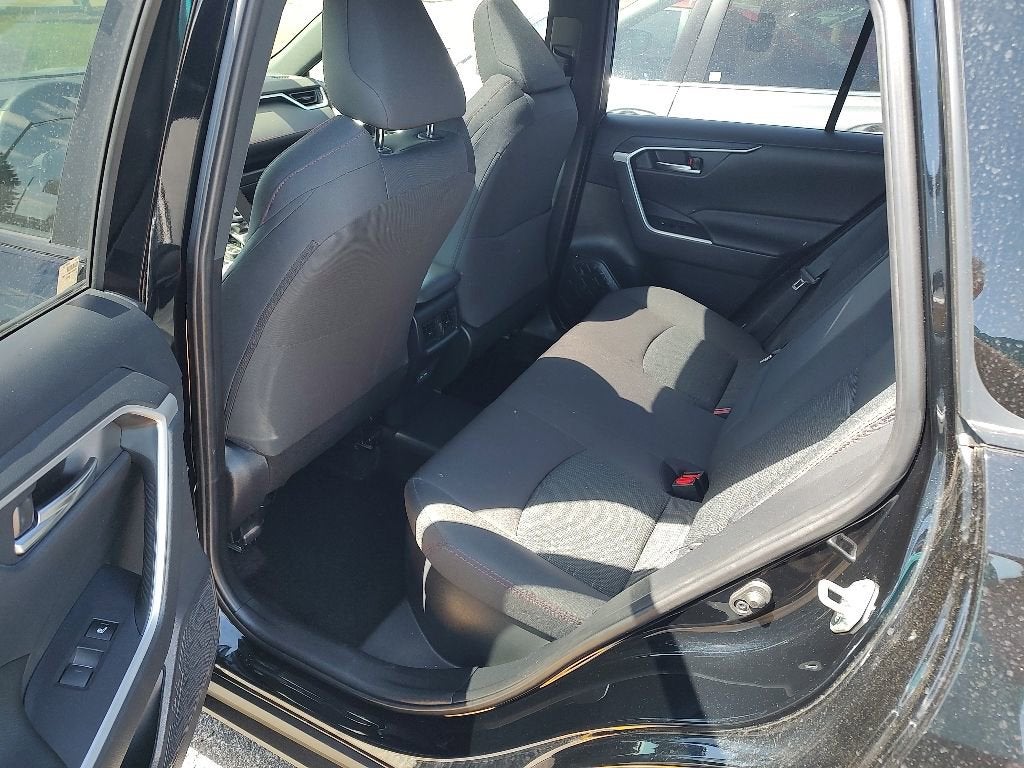 2024 Toyota RAV4 Prime SE