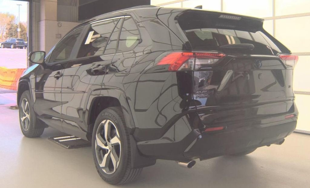2024 Toyota RAV4 Prime SE