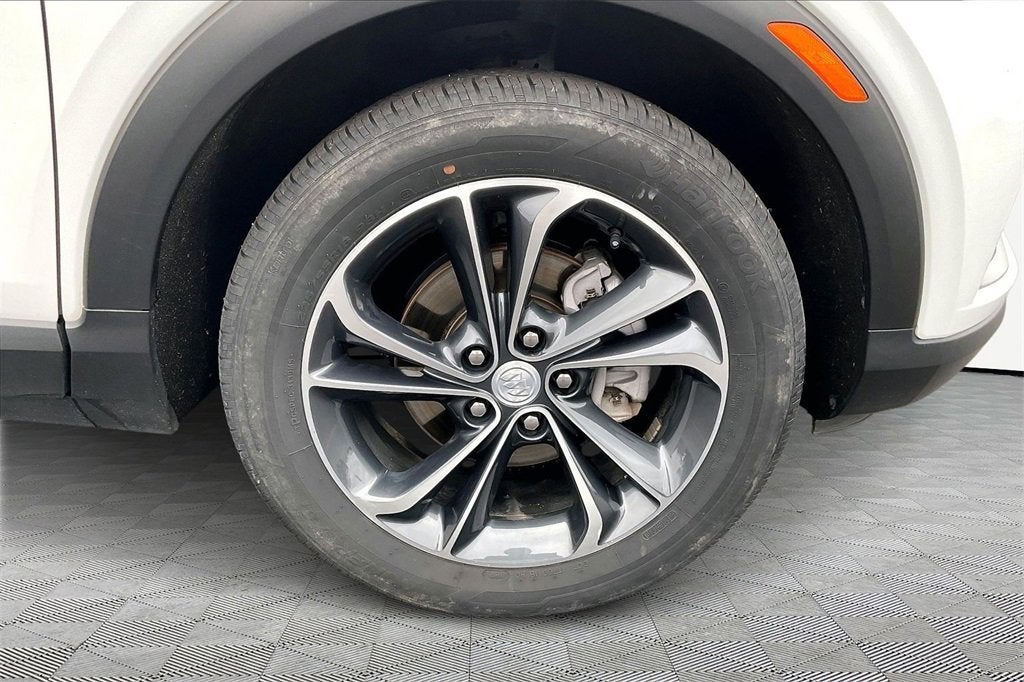 2022 Buick Encore GX Select
