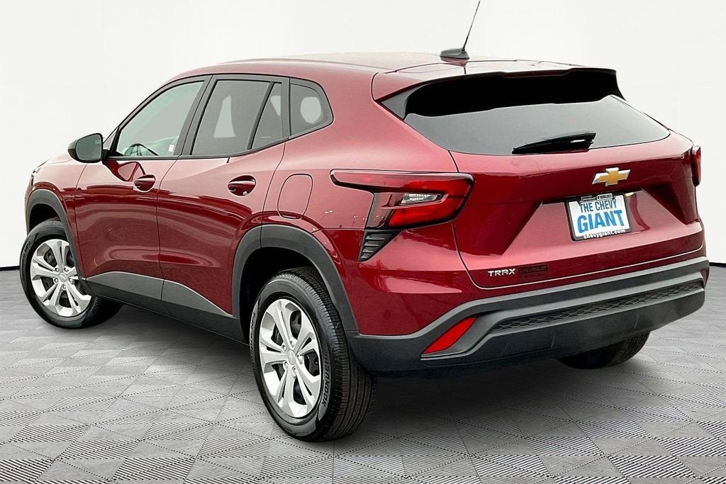 2025 Chevrolet Trax LS