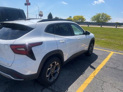 2025 Chevrolet Trax LT