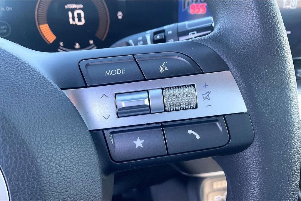 2024 Hyundai Kona SE