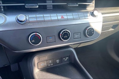 2024 Hyundai Kona SE