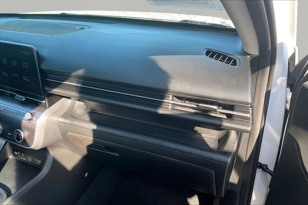 2024 Hyundai Kona SE