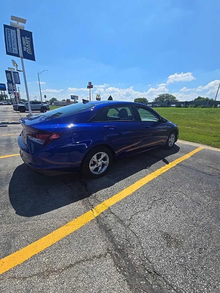 2021 Hyundai Elantra SE