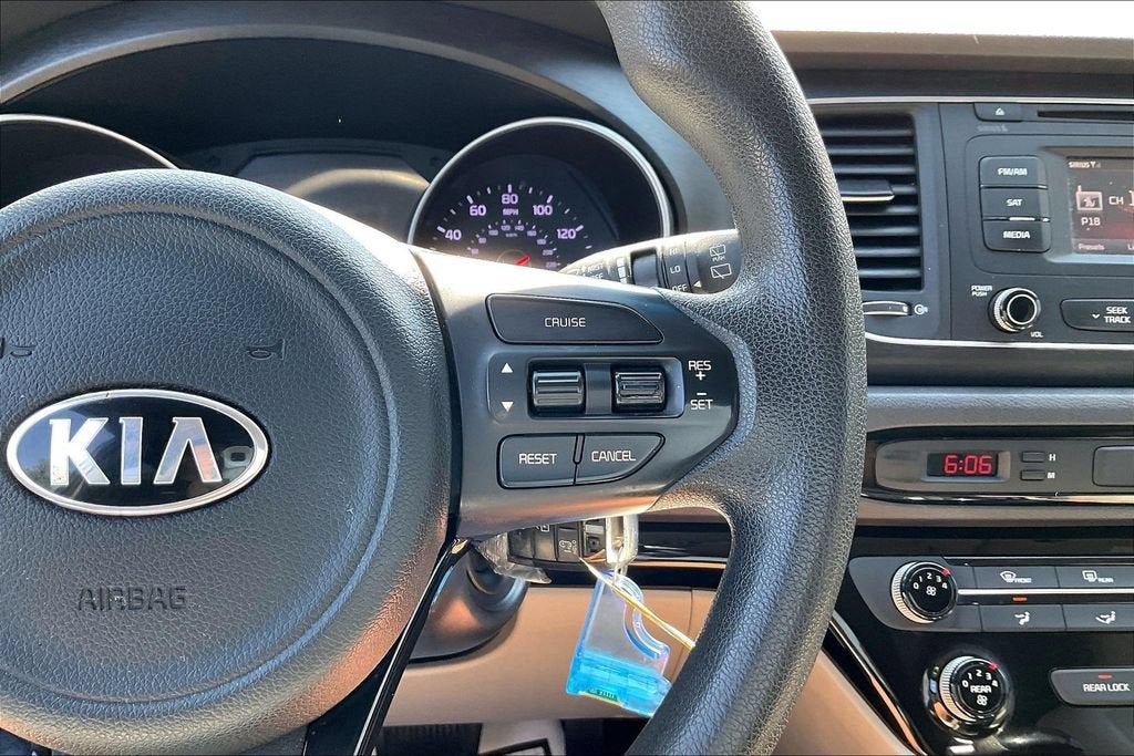 2015 Kia Sedona LX