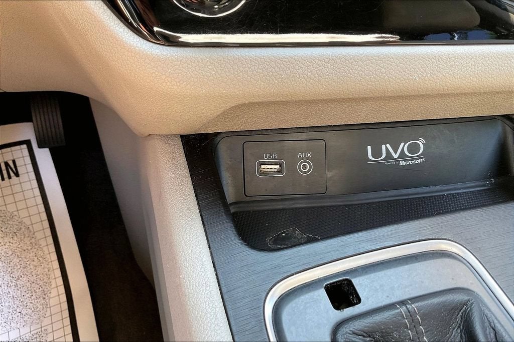 2015 Kia Sedona LX