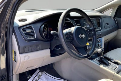 2015 Kia Sedona LX
