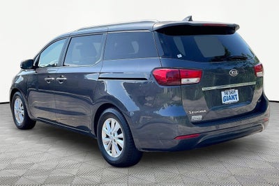 2015 Kia Sedona LX