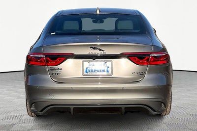 2022 Jaguar XF R-Dynamic SE