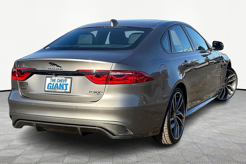 2022 Jaguar XF R-Dynamic SE