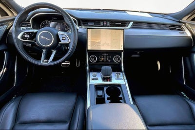 2022 Jaguar XF R-Dynamic SE