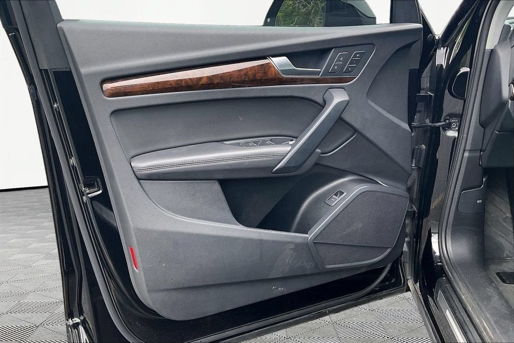 2020 Audi Q5 Premium Plus