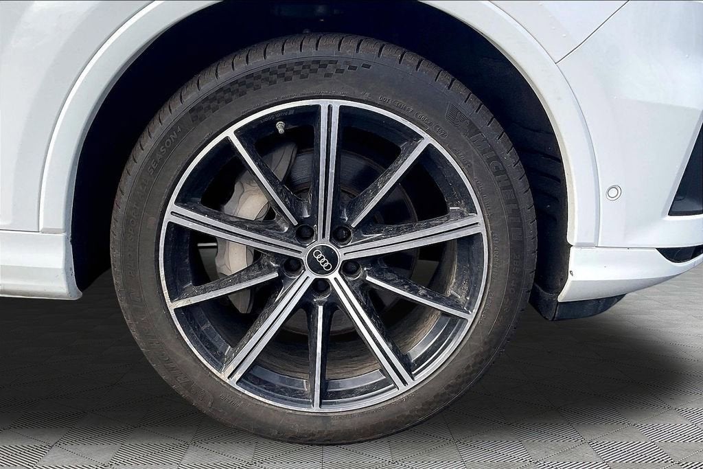 2022 Audi Q7 Premium Plus