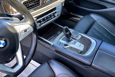 2022 BMW 7 Series 740i xDrive
