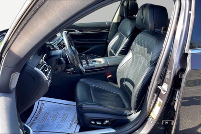 2022 BMW 7 Series 740i xDrive