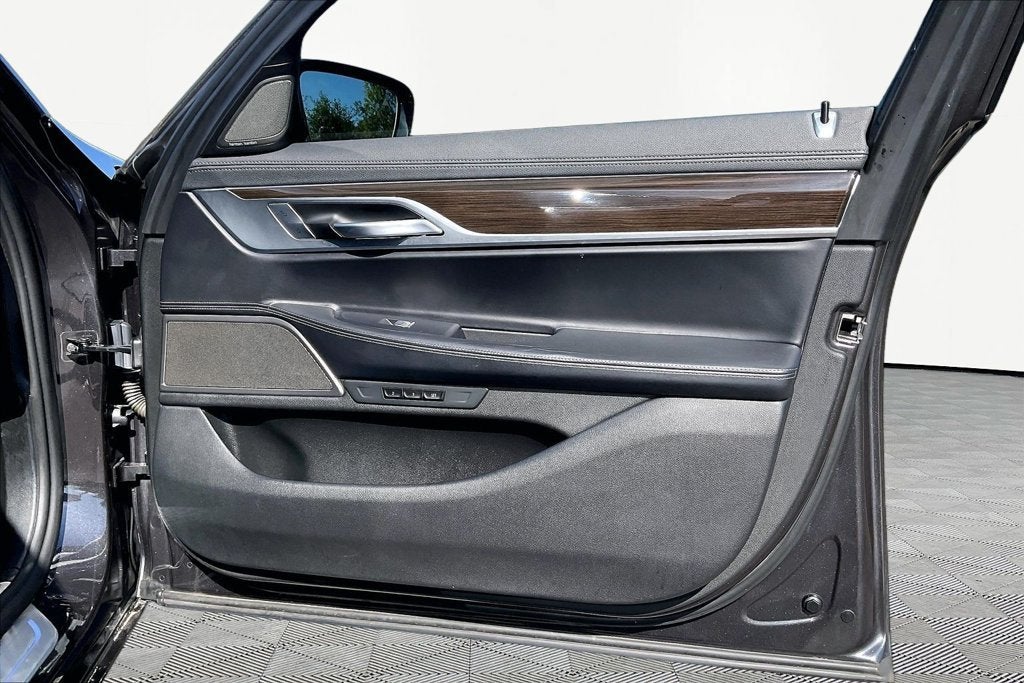 2022 BMW 7 Series 740i xDrive