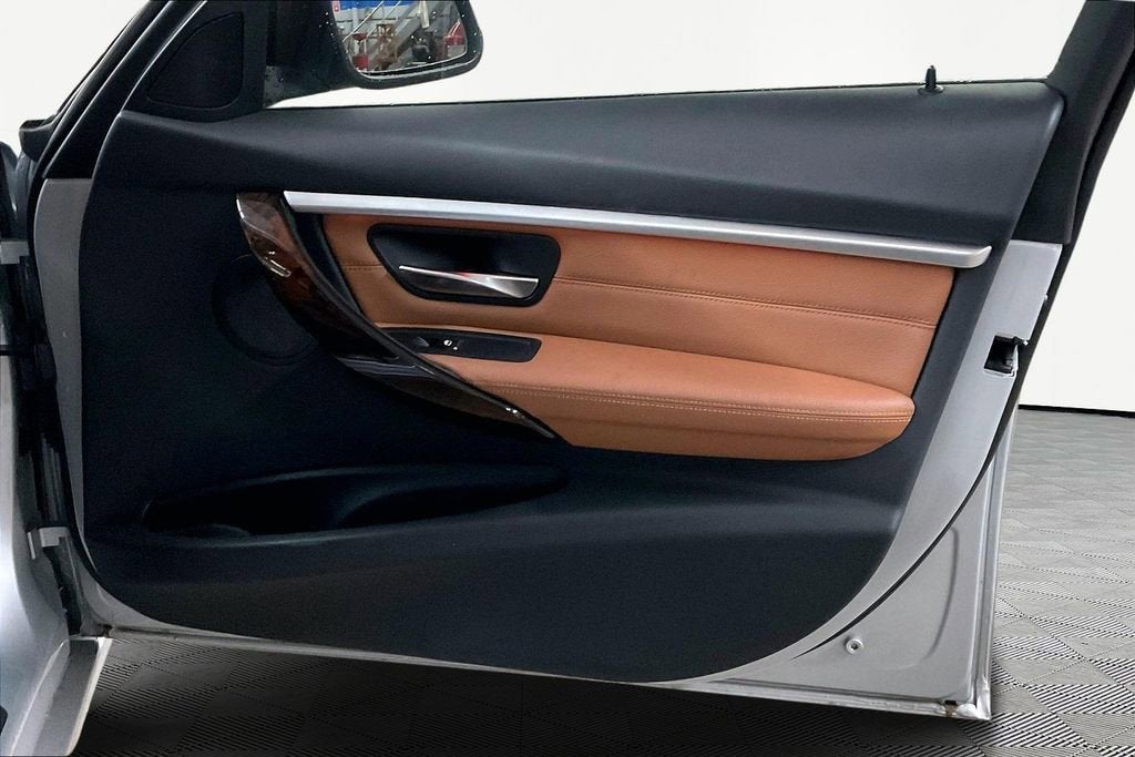 2017 BMW 3 Series 330i