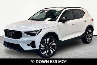 2024 Volvo XC40 Ultimate Dark Theme